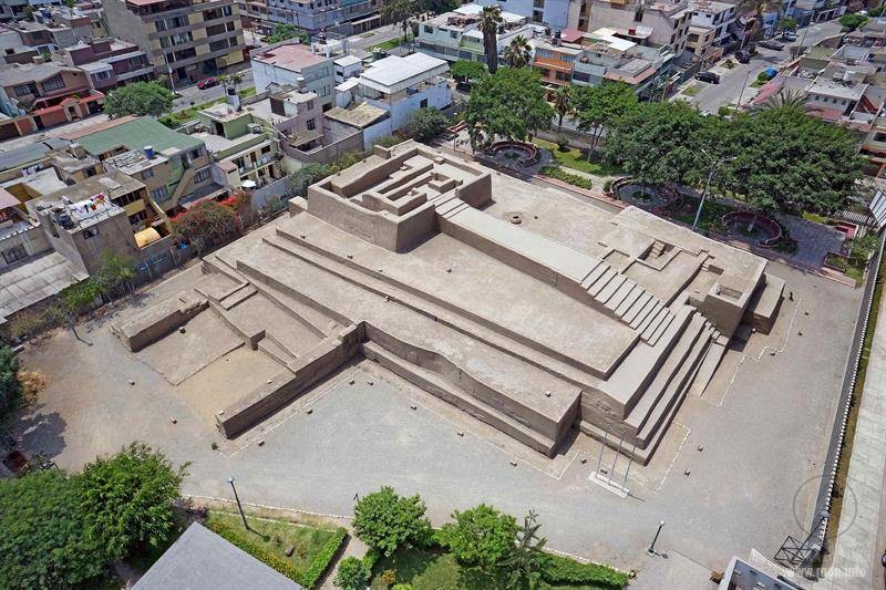 пирамиды в Лиме, Перу
